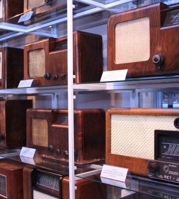 Exhibition: Our Dream Radios